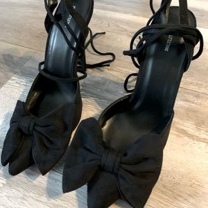 Stilettos with Bowties and long straps